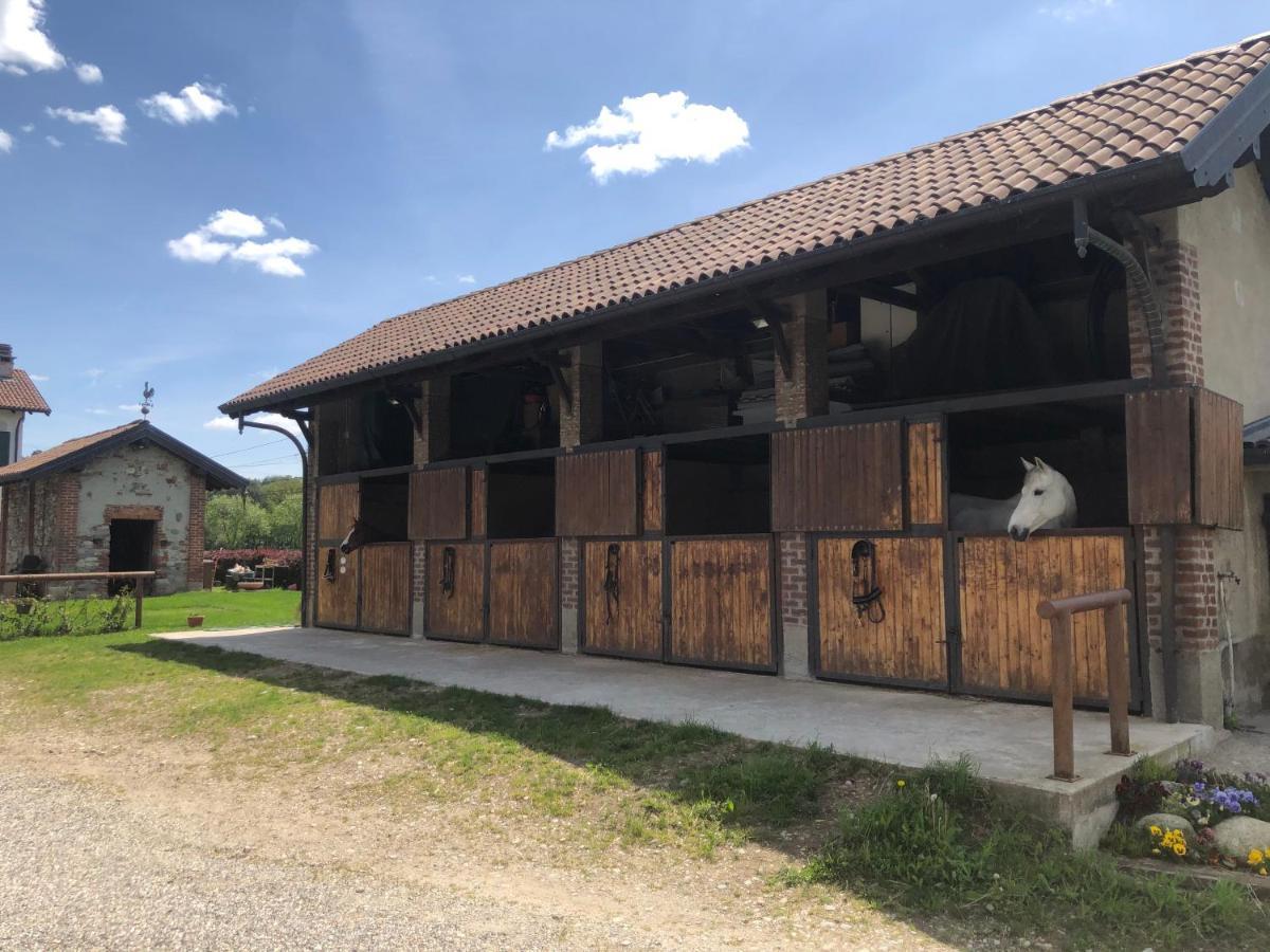 B&B Tenuta Legnate Sesto Calende Luaran gambar