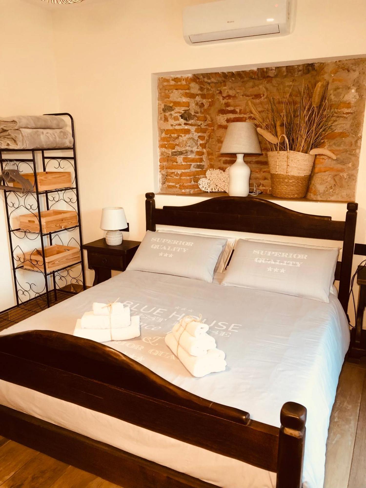 B&B Tenuta Legnate Sesto Calende Luaran gambar
